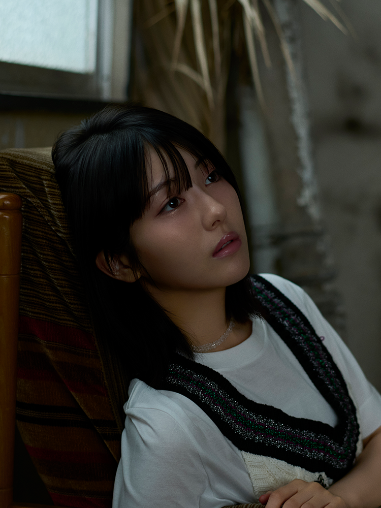 浜辺美波オフィシャルサイト