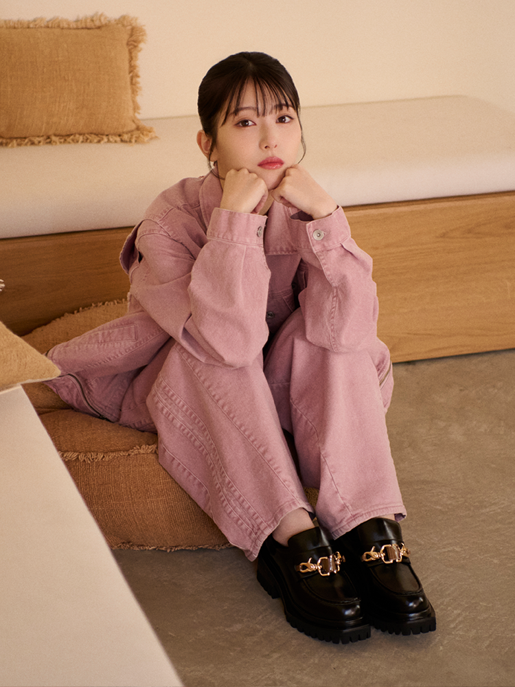 浜辺美波オフィシャルサイト